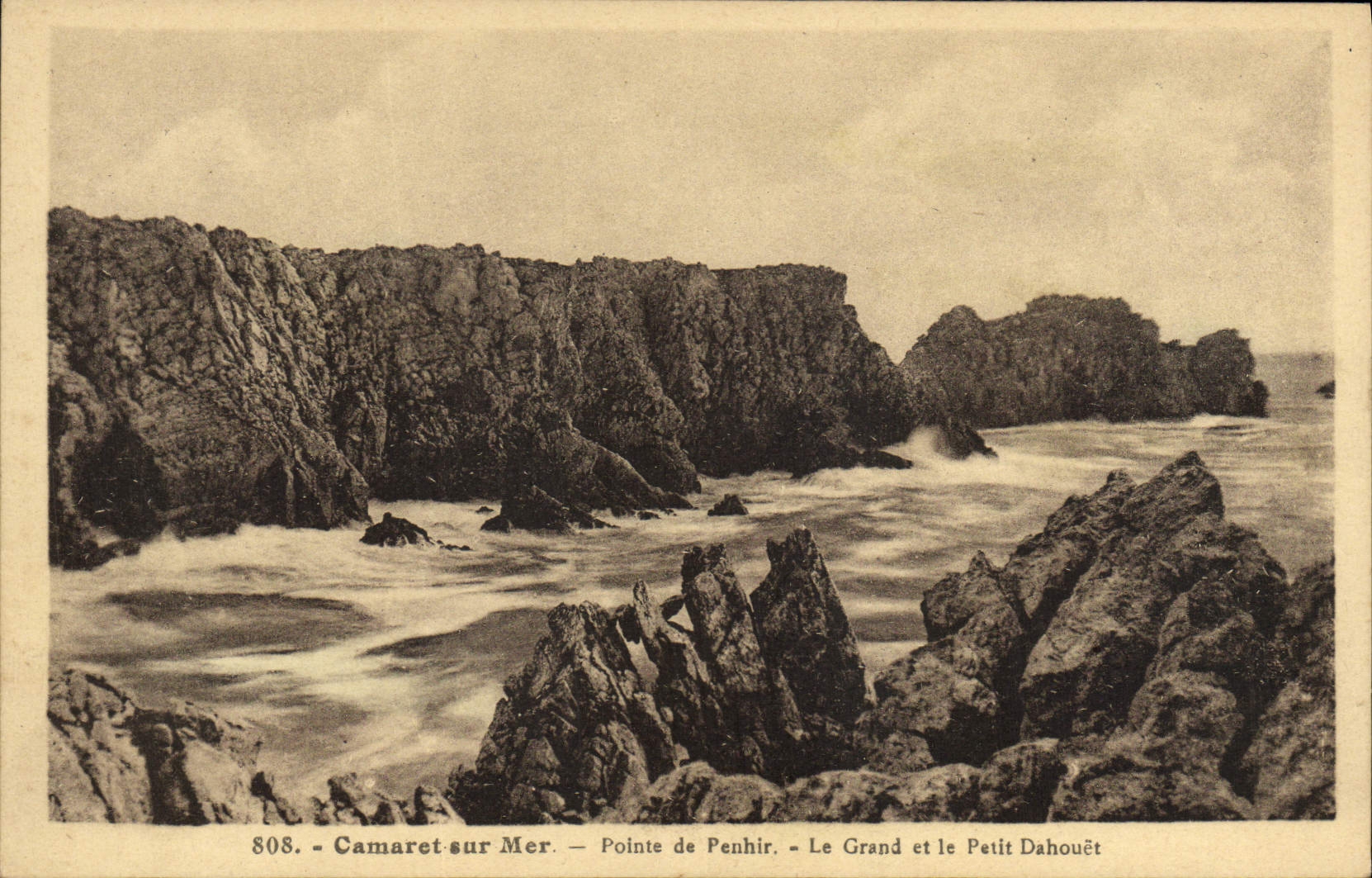CPA Camaret Sur Mer Pointe de Penhir le grand et le petit Dahouet 