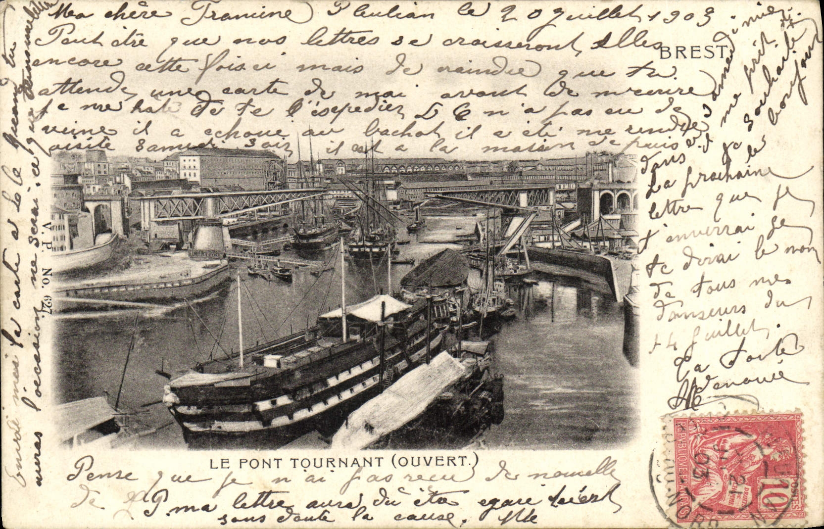 CPA Brest Le pont tournant Bateaux