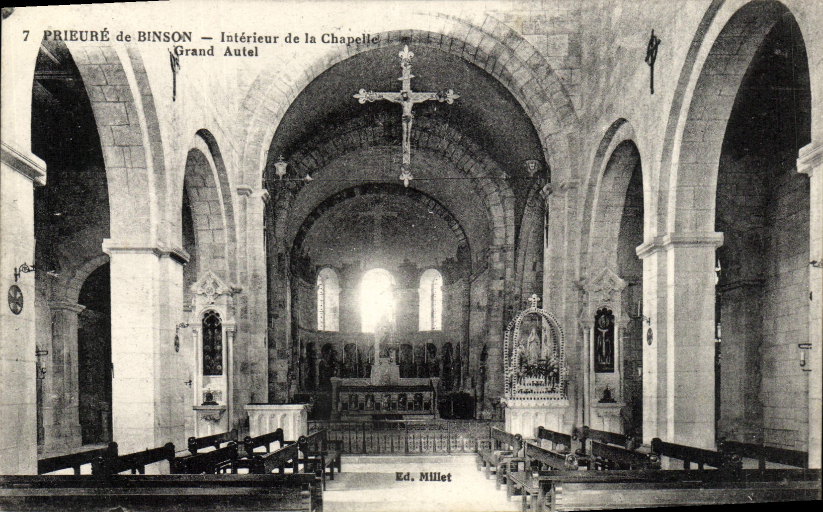 CPA Prieure de Binson Interieur de la chapelle Grand autel