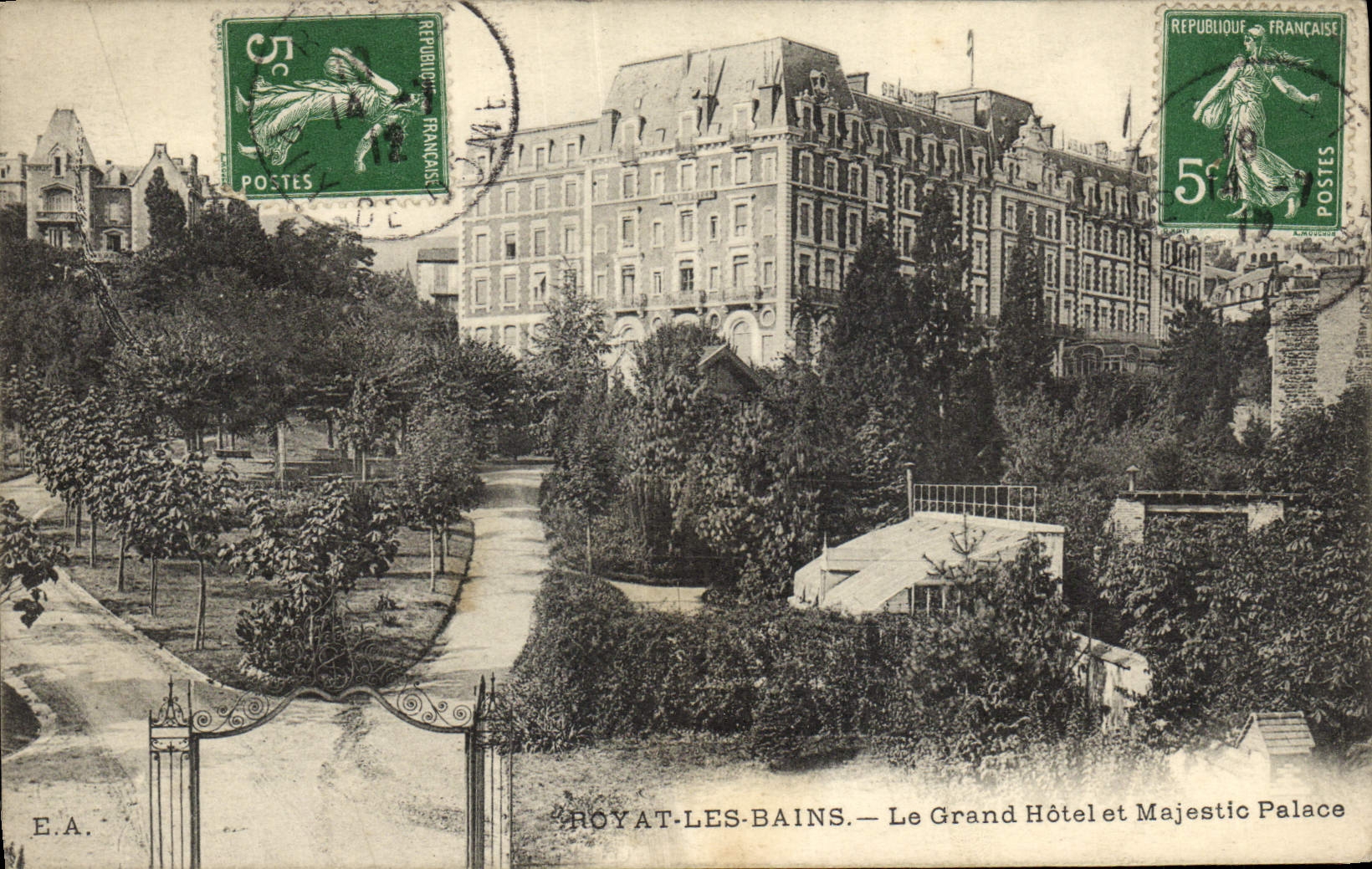 Royat-les-Bains — Le Grand Hôtel et Majestic Palace — E.A. Éditeur