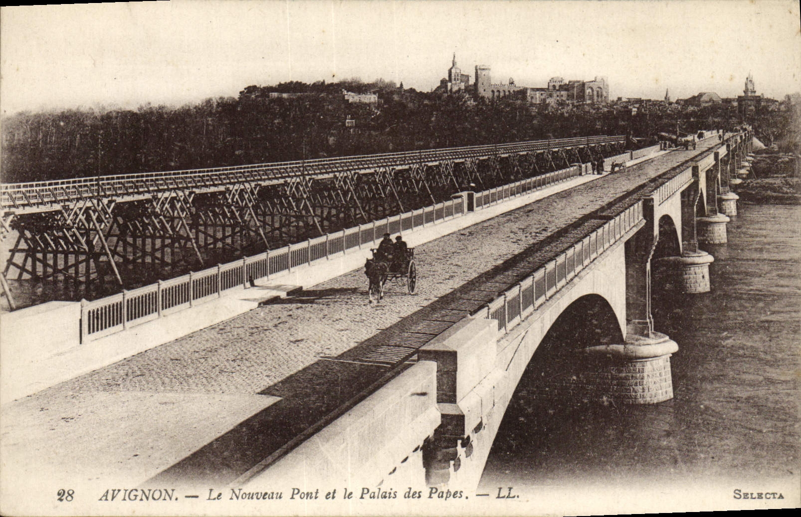 CPA Avignon Le Nouveau Pont et le Palais des Papes