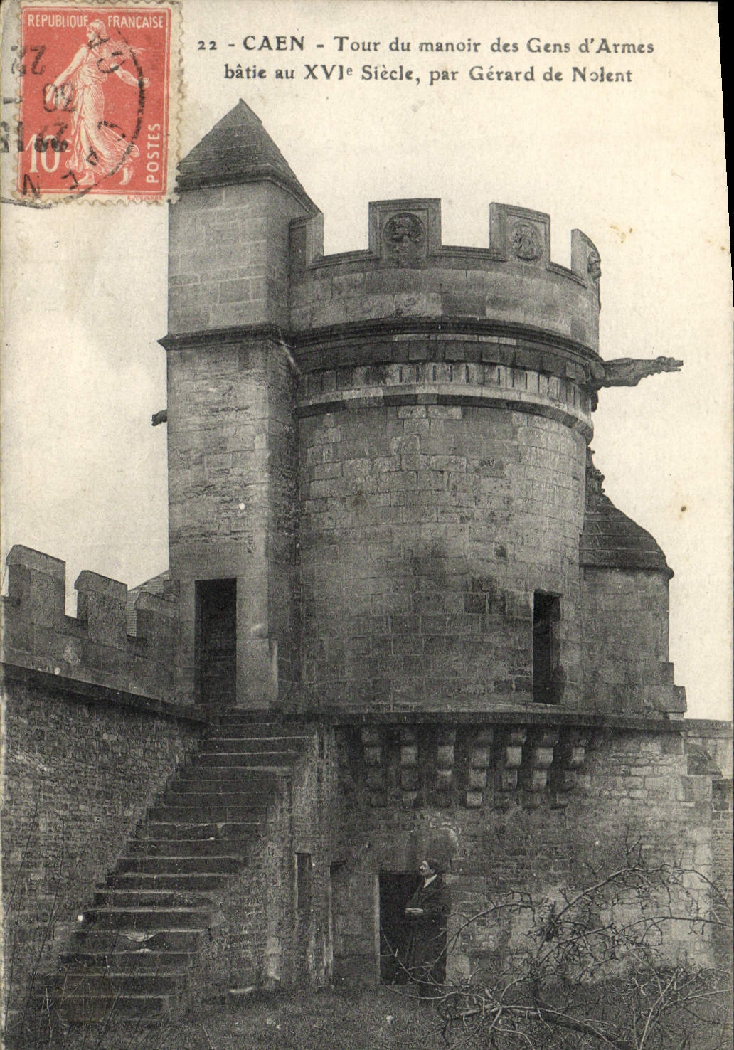 CAEN - Tour du manoir des Gens d'Armes — bâtie au XVIe siècle, par Gérard de Nolent