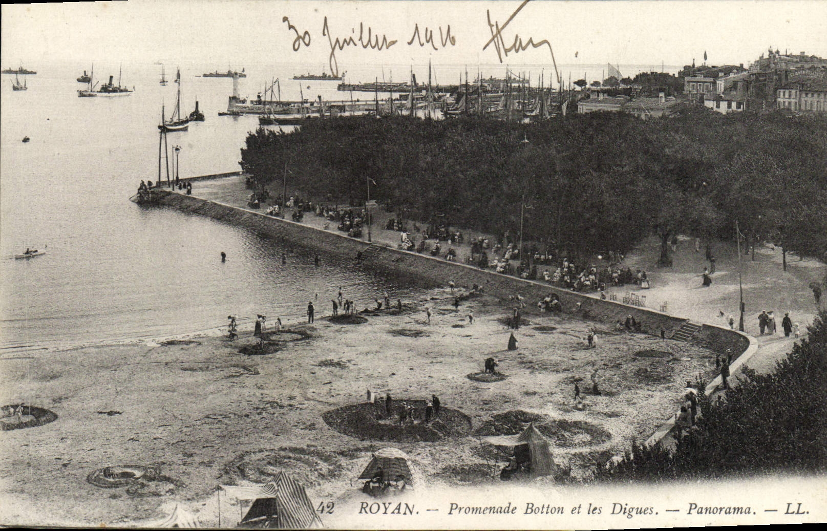 CPA Royan Promenade Botton Et Les Digues Panorama