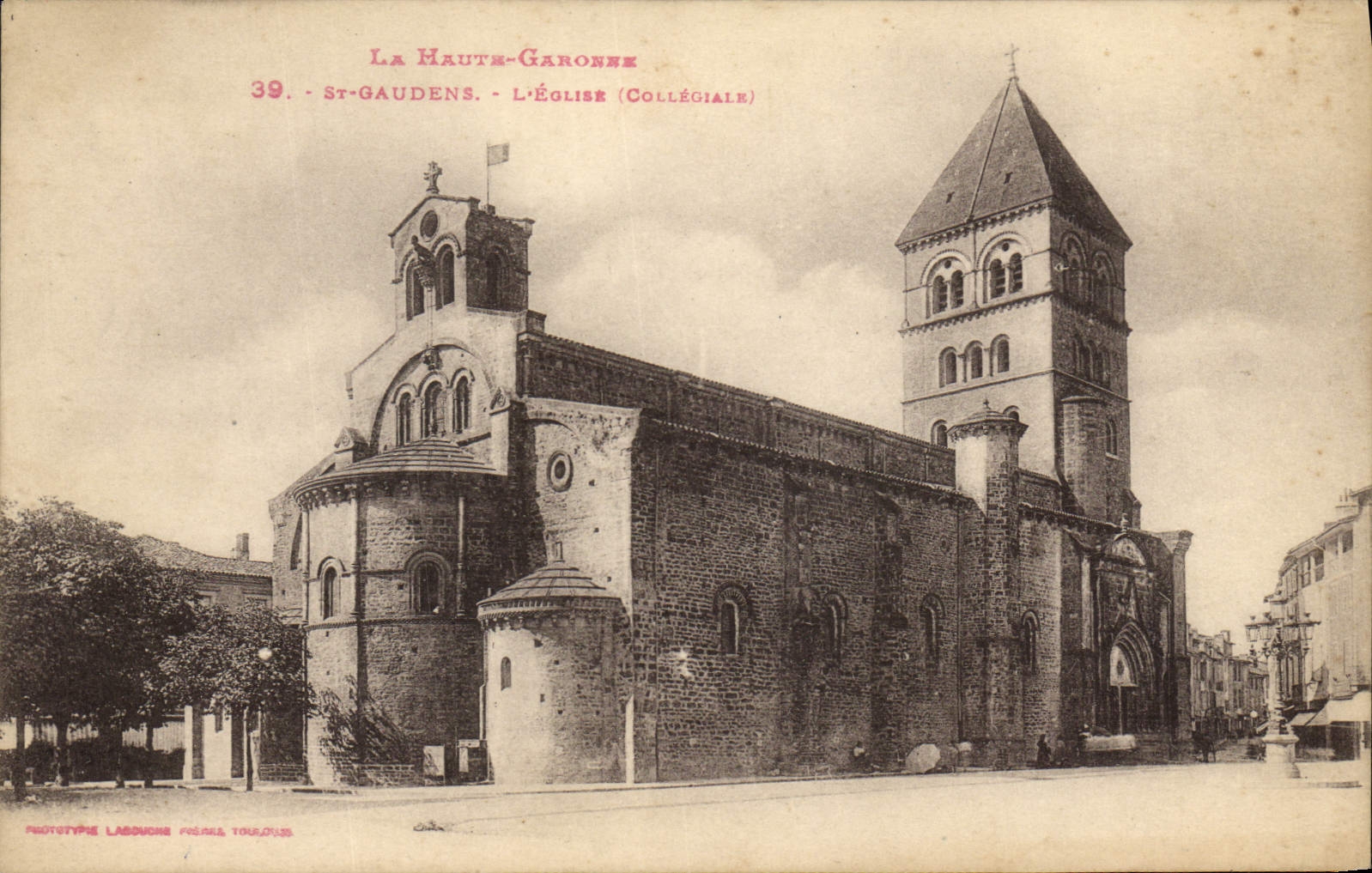 St-Gaudens - L'Église (Collégiale) — La Haute-Garonne — Phototype Labouche, Toulouse, n°39