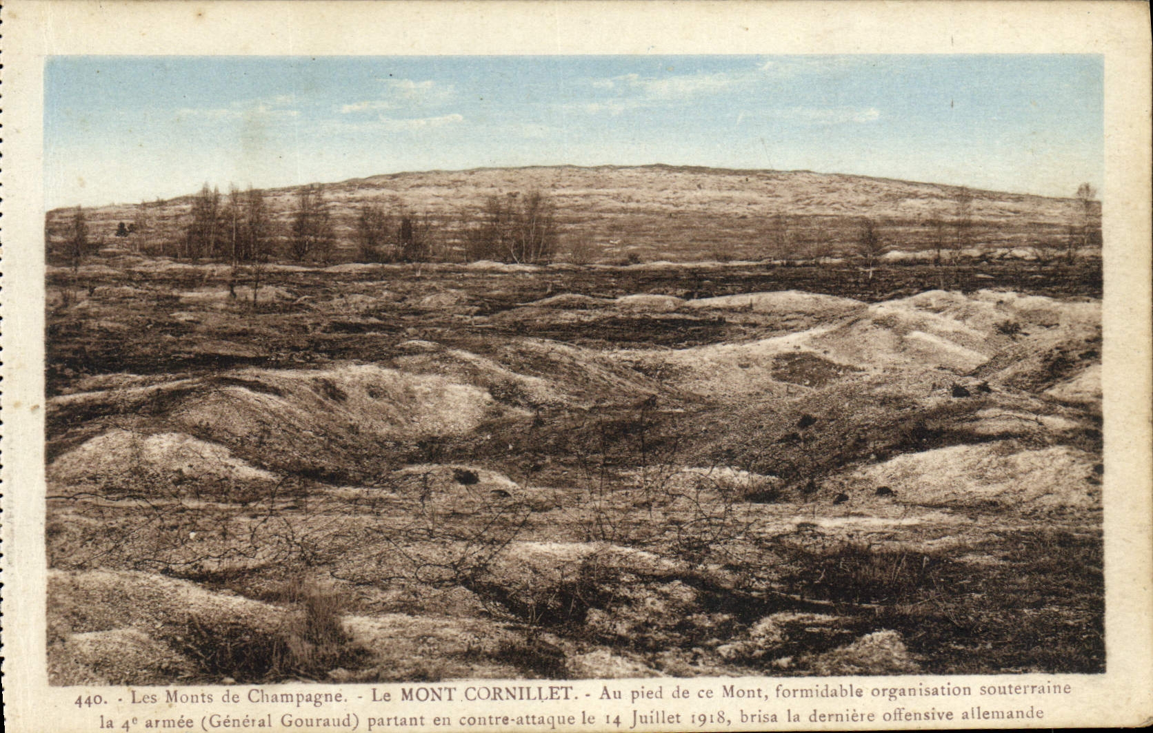 CPA Les Monts De Champagne Le Mont Cornillet Militaria