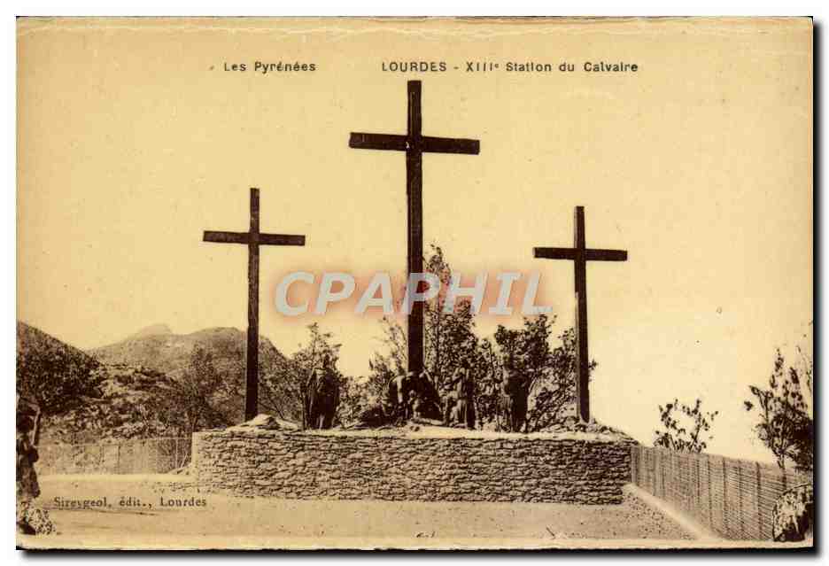 CPA Les Pyrenees Lourdes 13eme Station Du Calvaire