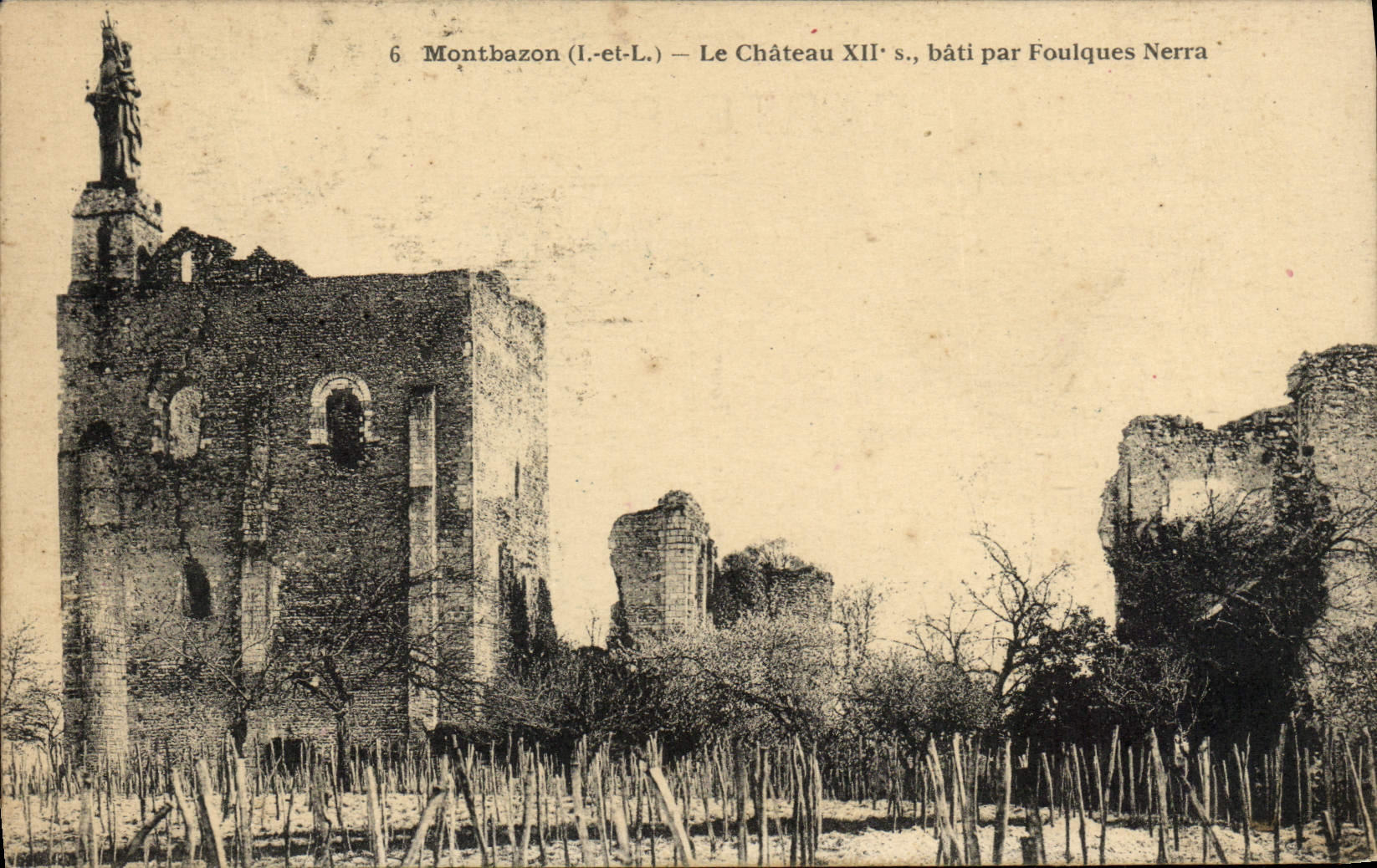 CPA Montbazon Le Chateau Bati Par Foulques Nerra