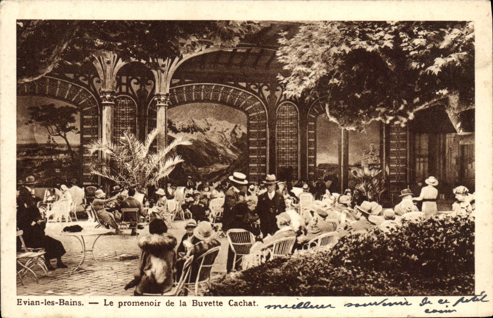 CPA Evian Les Bains Le Promenoir De La Buvette Cachat
