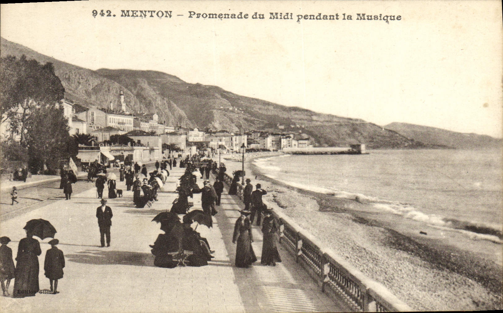 CPA Menton Promenade du Midi pendant la musique