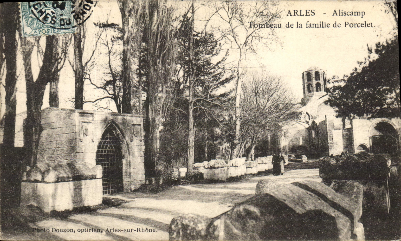 ARLES - Aliscamp — Tomb of the Porcelet Family — Photo Douzon, Optician, Arles-sur-Rhône.