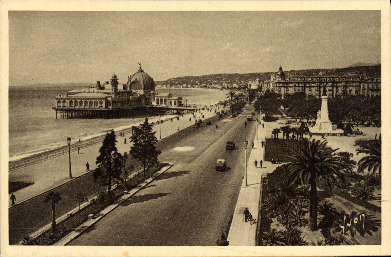 CPA Nice Promenade des Anglais Jardin Albert 1er Palais de la jetee