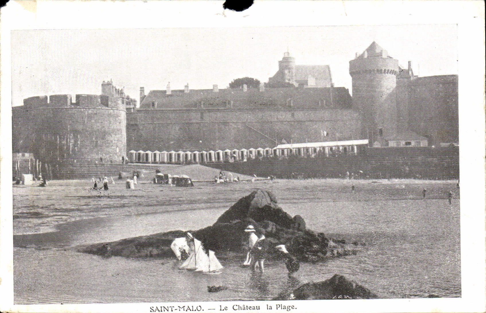 CPA Saint Malo Le Chateau la Plage