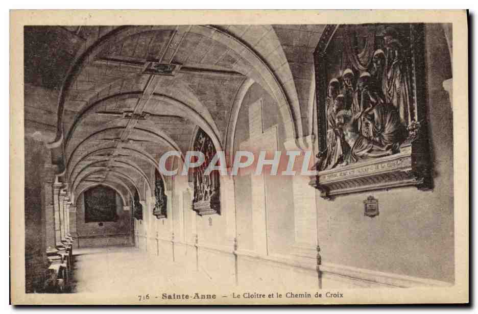 CPA Sainte Anne D'Auray Le cloitre et le chemin de Croix