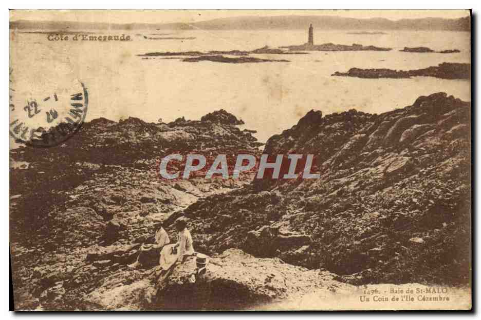 CPA Baie de St Malo Un coin de l'Ile Cezembre 