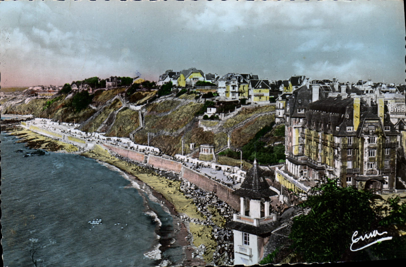 Granville — Vue de la côte et du port — Edition Emma Besnard
