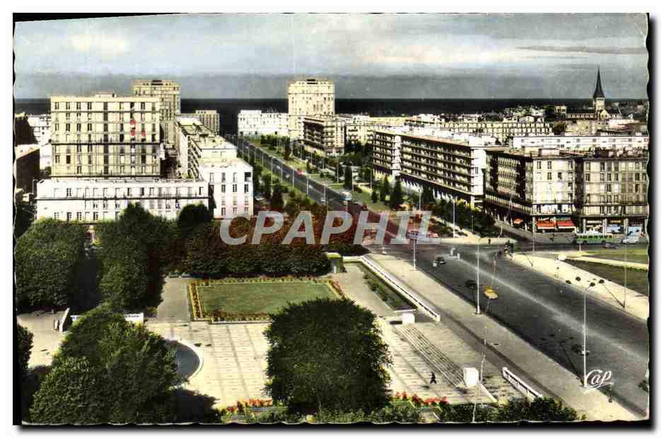CPM Le Havre Avenue les Champs Elysees Havrais