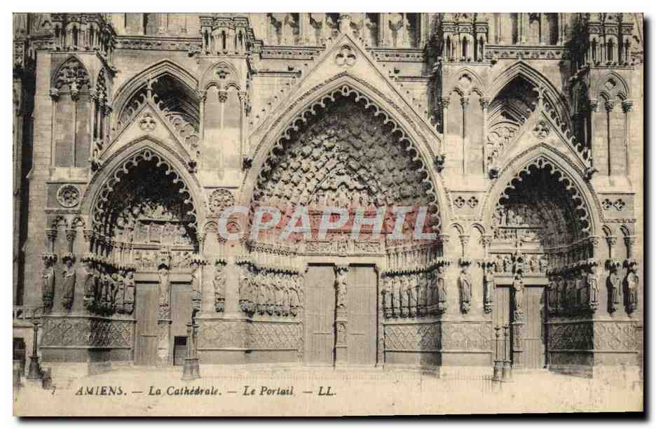 CPA Amiens La Cathedrale Le Portail