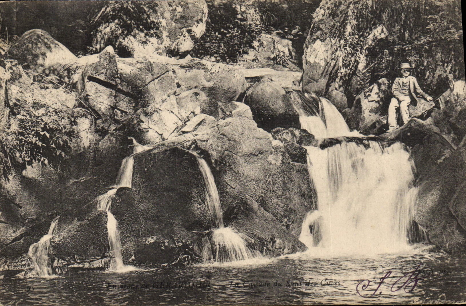 CPA Environs de Gerardmer La cascade du saut des cuves