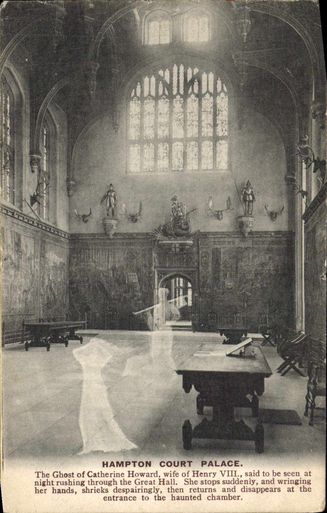 CPA Hampton Court Palace The ghost of Catherine Howard wife of Henri VIII Fantome