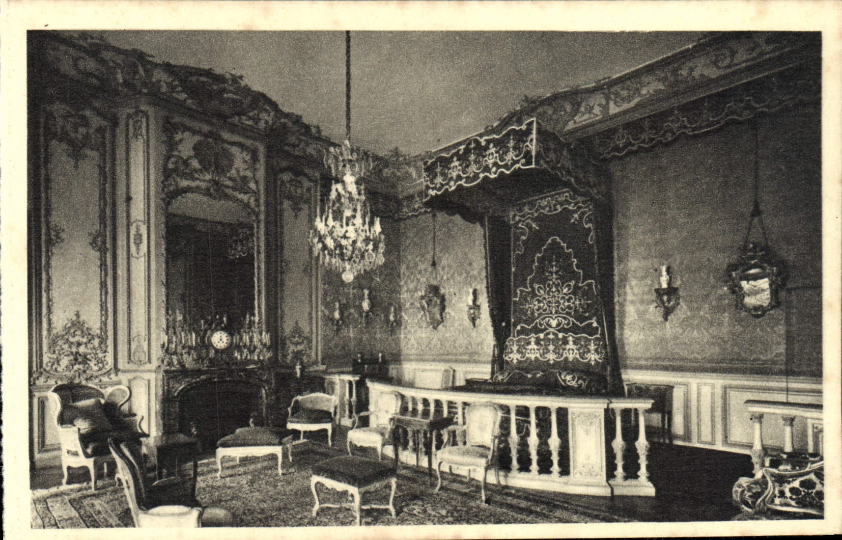 CPA Chateau De Champs La Chambre De Parade