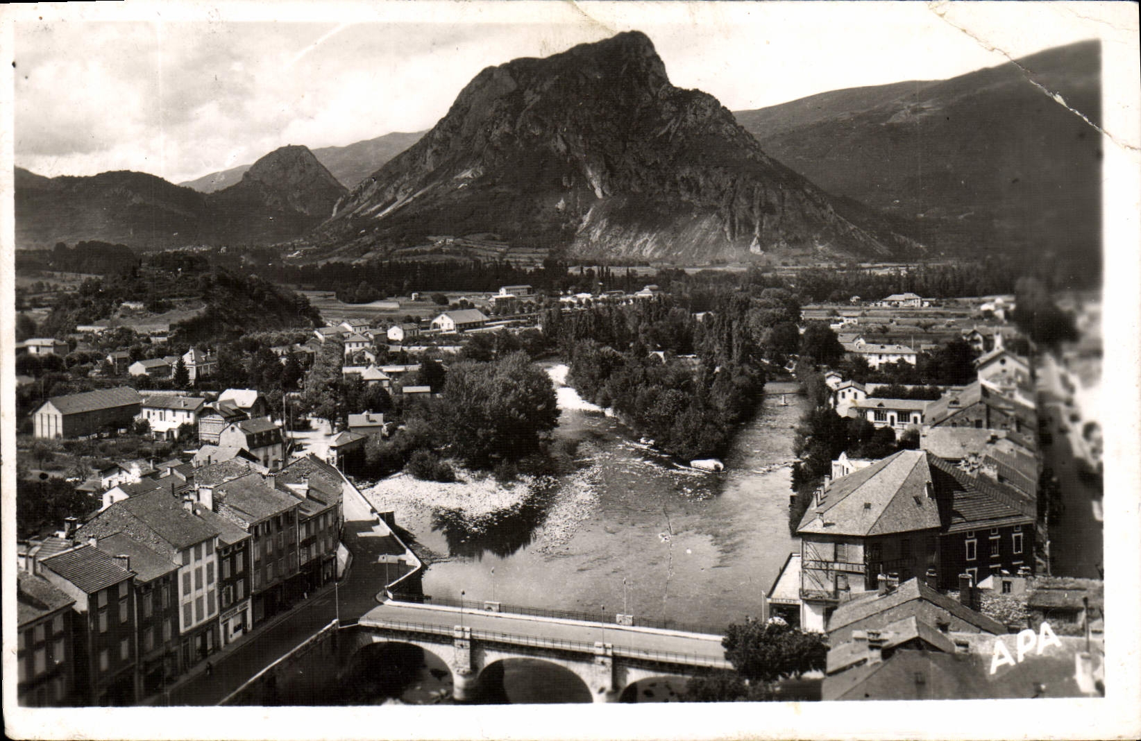 Tarascon-sur-Ariège — Vue sur l'Ariège et la Montagne du Sedour — Sté des Cartes Postales APA POUX — Albi