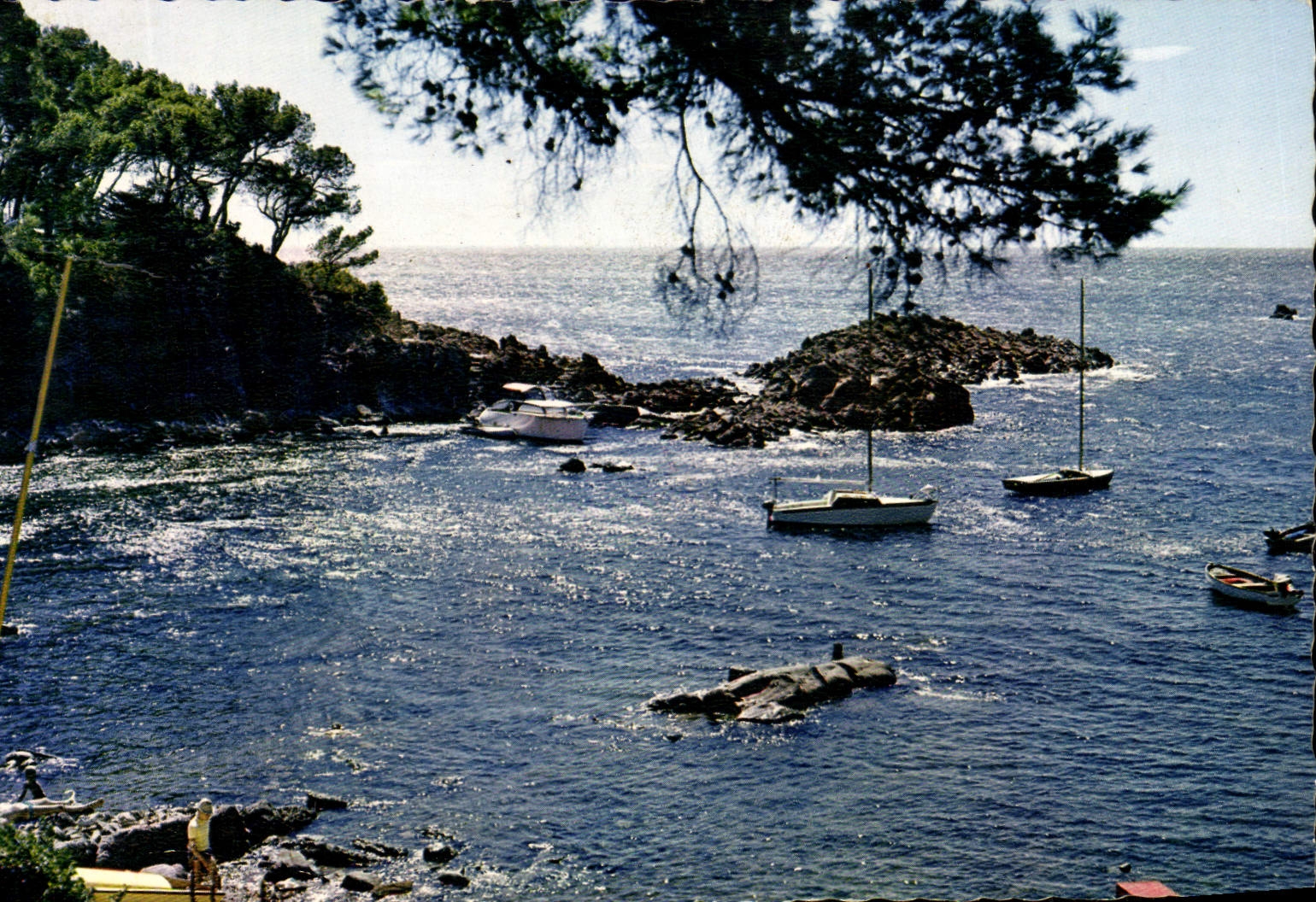 Calanque de Santa-Lucia — Saint-Raphaël (Var) — Éditions Rellácolor