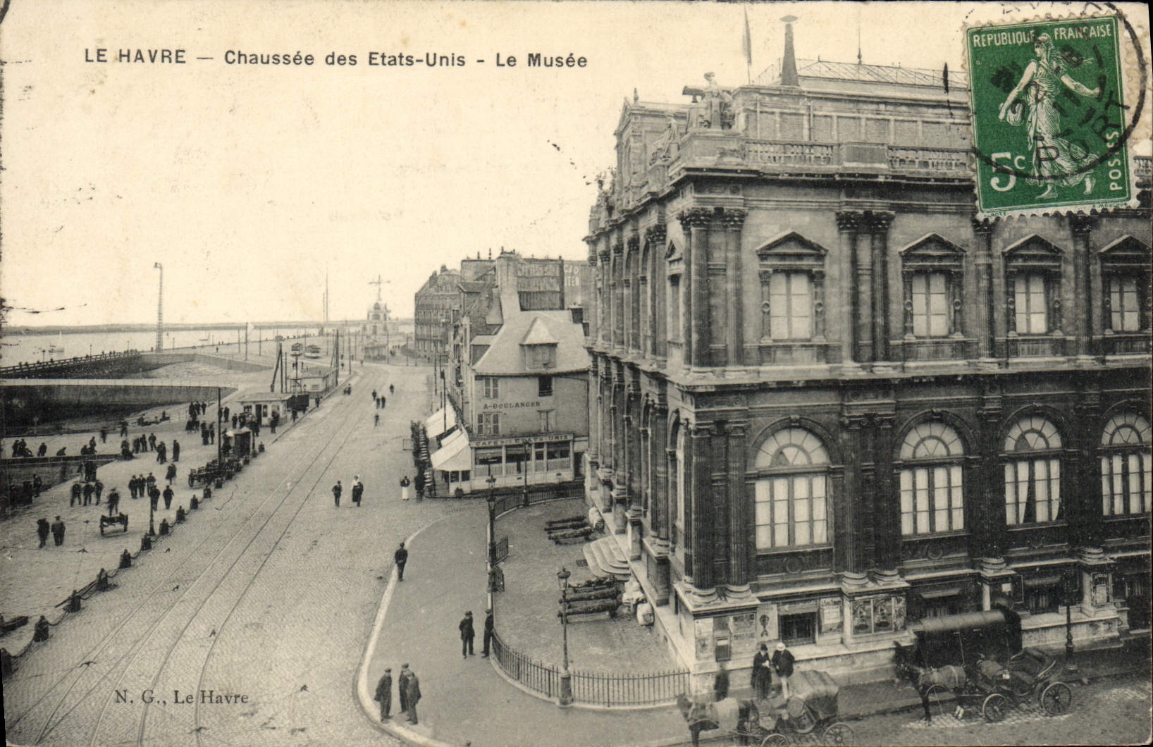 CPA Le Havre Chaussee des Etats Unis Le Musee