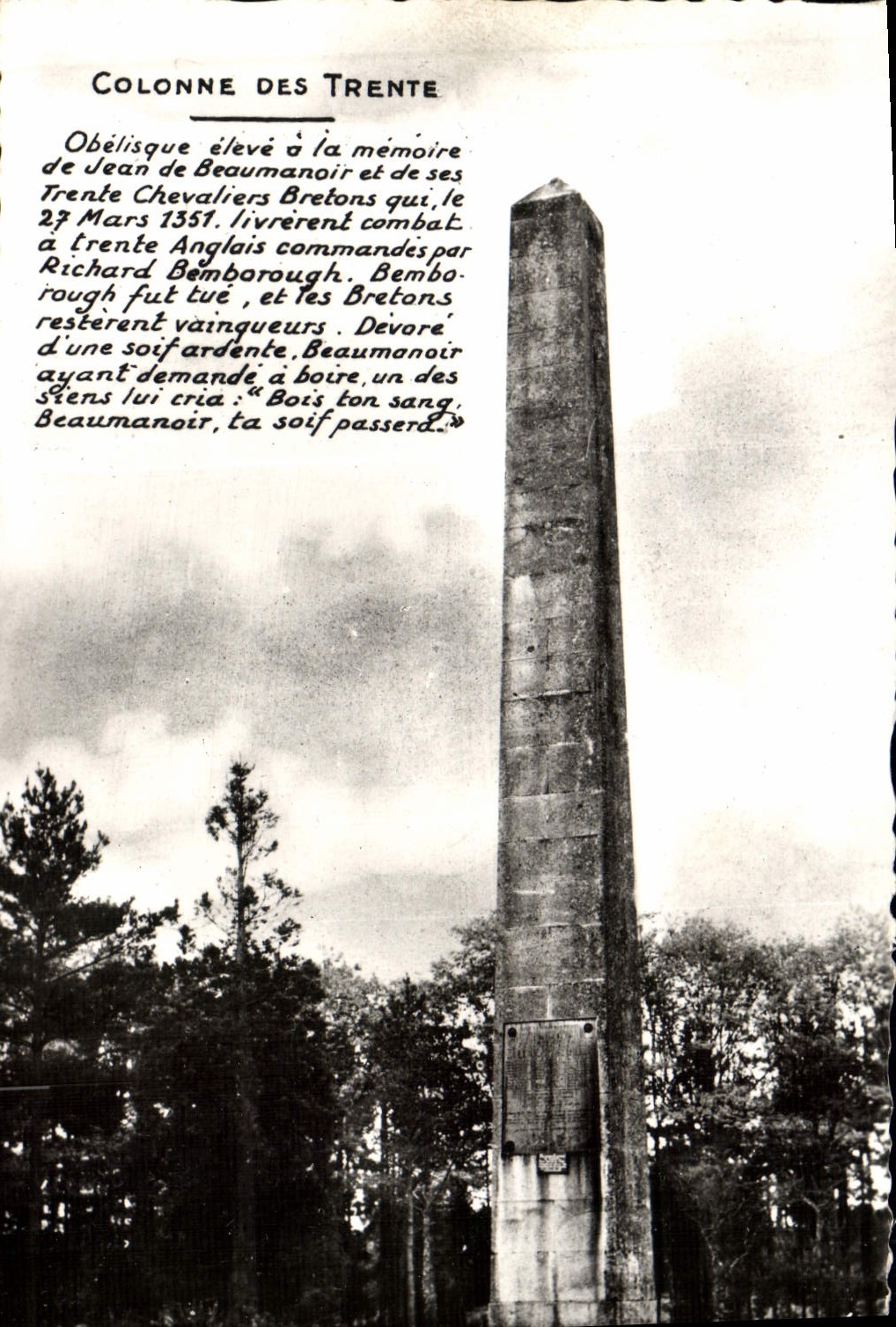 CPM Colonne Des Trente Obelisque Jeand e Beaumanoir a mi chemin de Ploermel a Josselin 