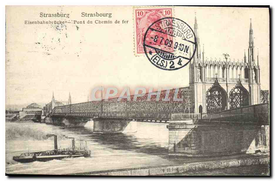 CPA Strasbourg Le pont du chemin de fer Bateau 