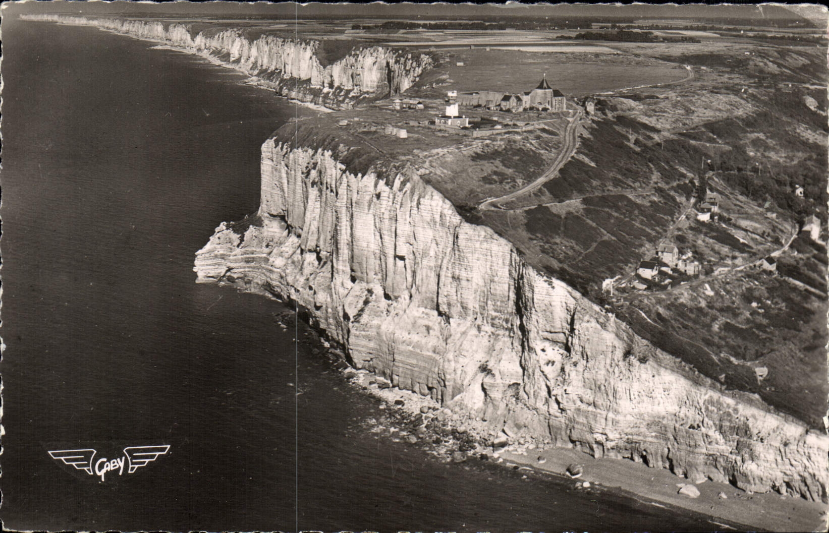 CPM France Vue Du Ciel Fecamp Les Falaises