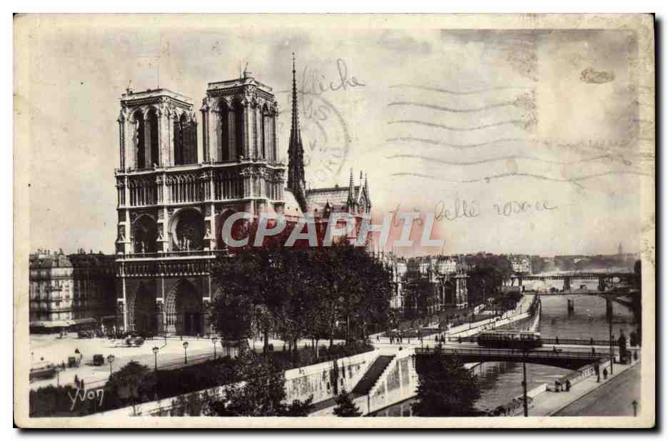 CPA Paris Notre Dame de Paris Vue Generale