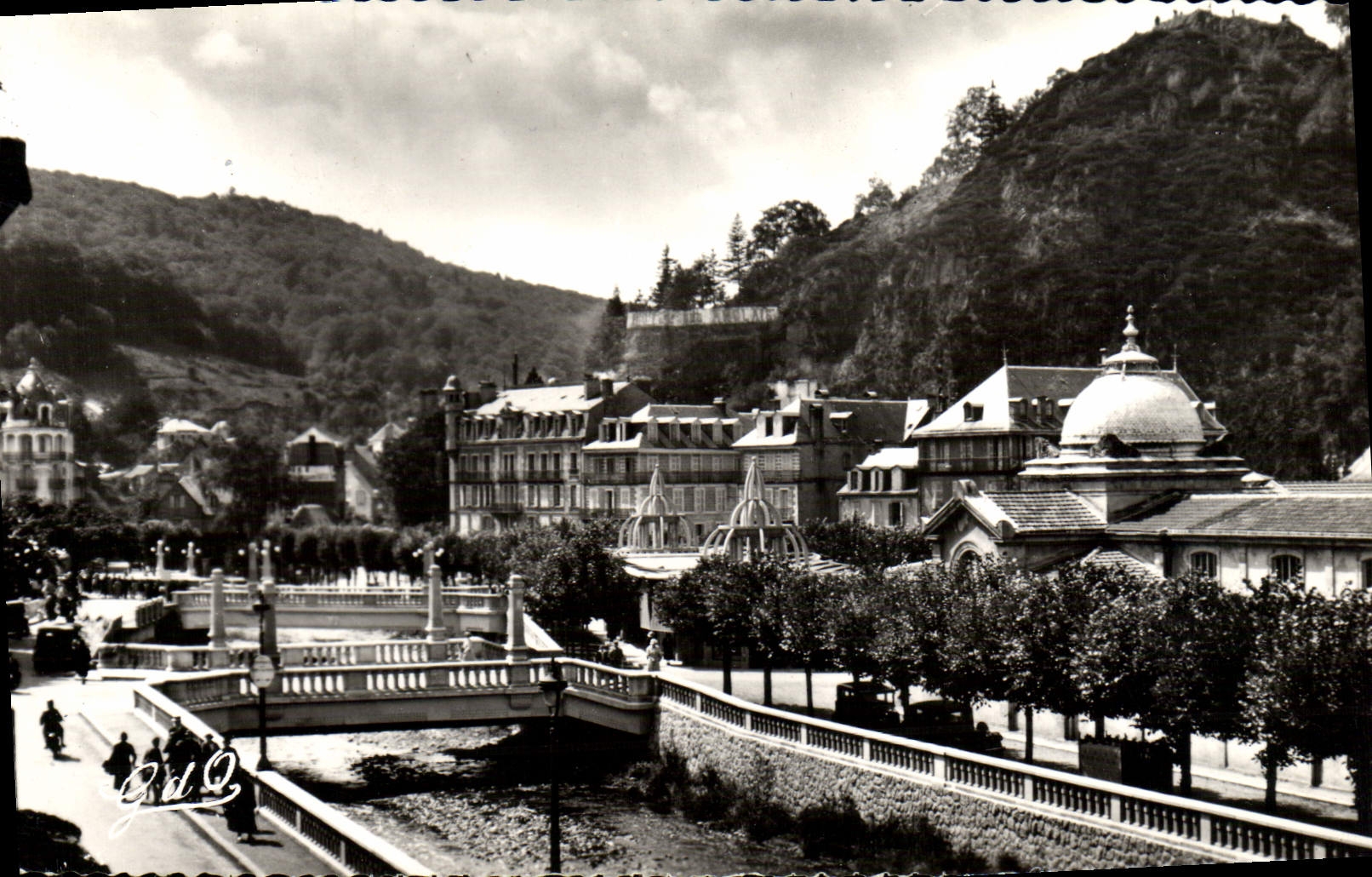 La Bourboule — Quais et ponts de la Dordogne — Édition Olliforgues