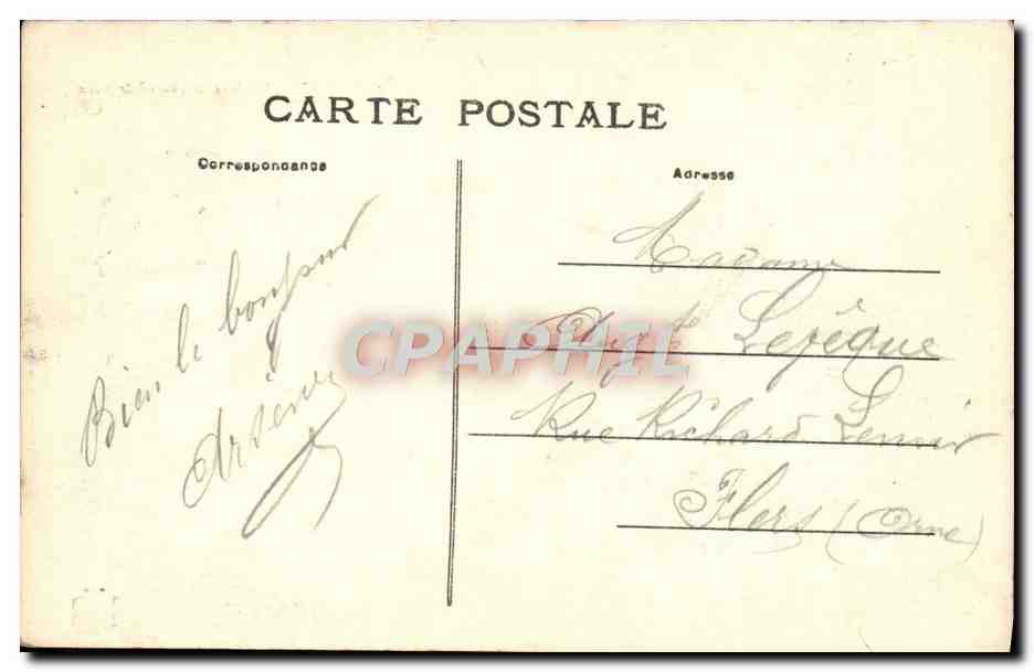 CPA Caen La Cour de L'Hotel de Ville — Verso