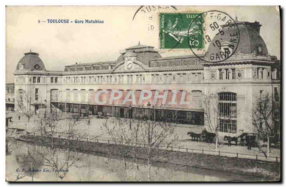 Toulouse - Gare Matabiau — vue de l'édifice avec calèche — C.F. Adams Cie, Toulouse