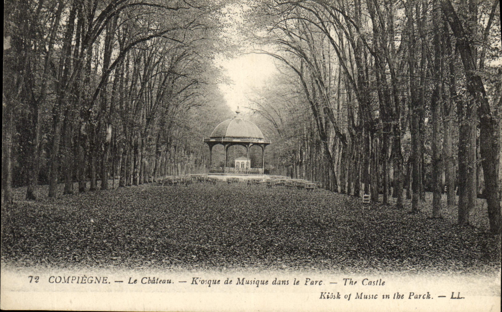Compiègne — Le Château — Kiosque de Musique dans le Parc — LL
