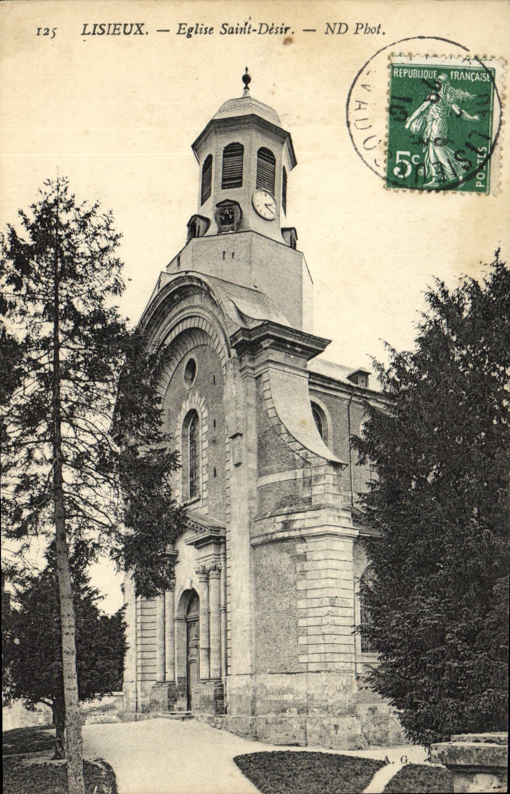 Lisieux — Église Saint-Désir — ND Phot.