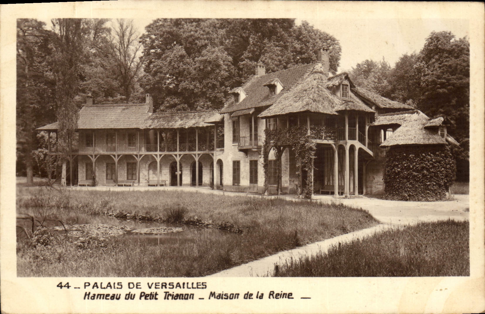 Palais de Versailles — Hameau du Petit Trianon — Maison de la Reine — n°44