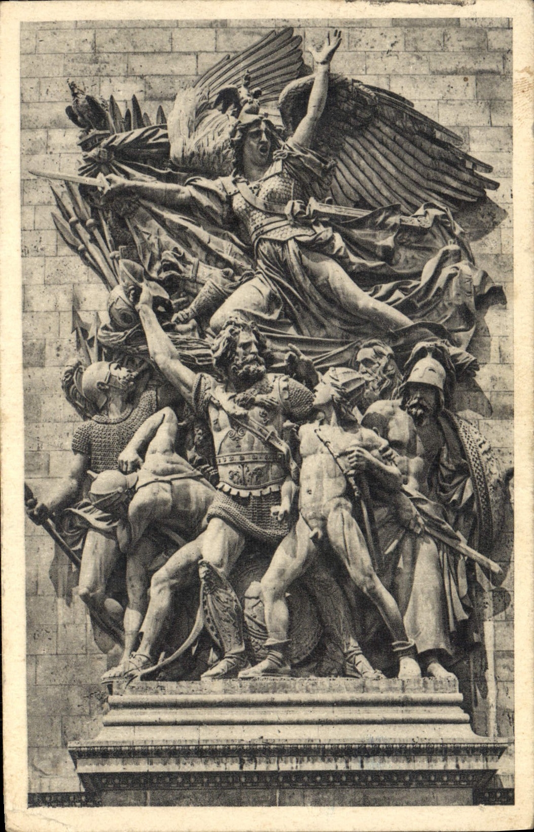 CPA Paris Arc De Triomphe De l'Etoile Le Depart