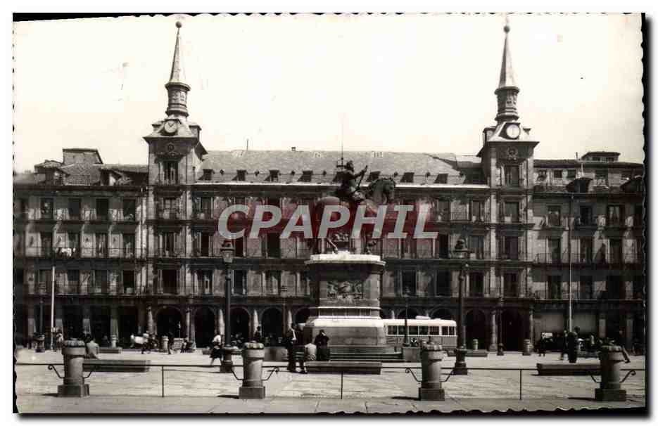 Plaza Mayor — Monumento a Felipe III — Impreso en España