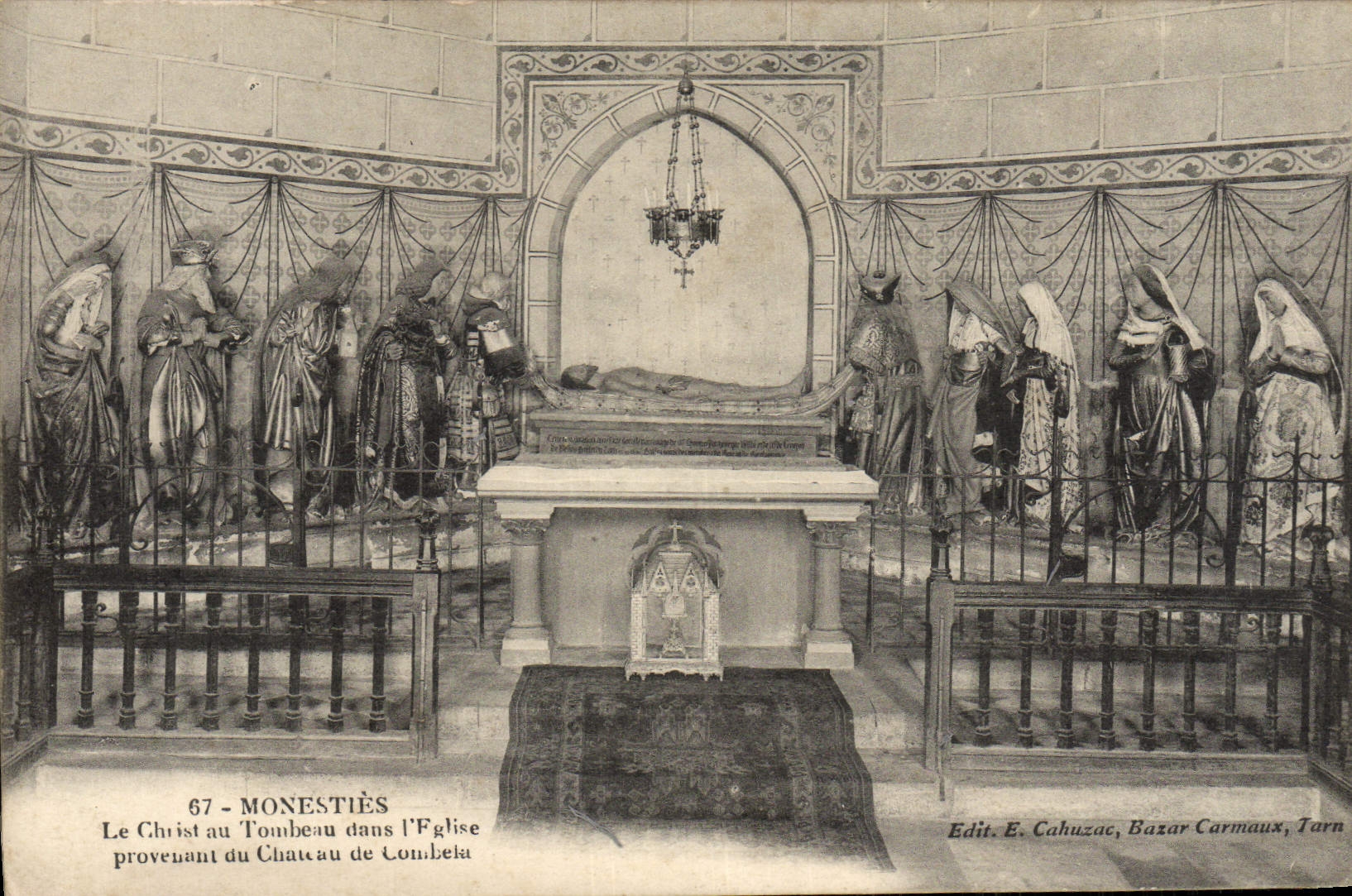 CPA Monesties Le Chateau Au Tombeau Dans l'Eglise Provenant Du Chateau De Combela