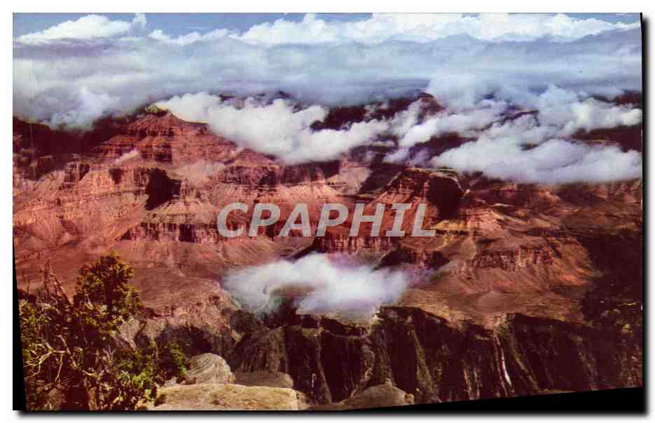 Grand Canyon — vue sous nuages — Pirtley Studio