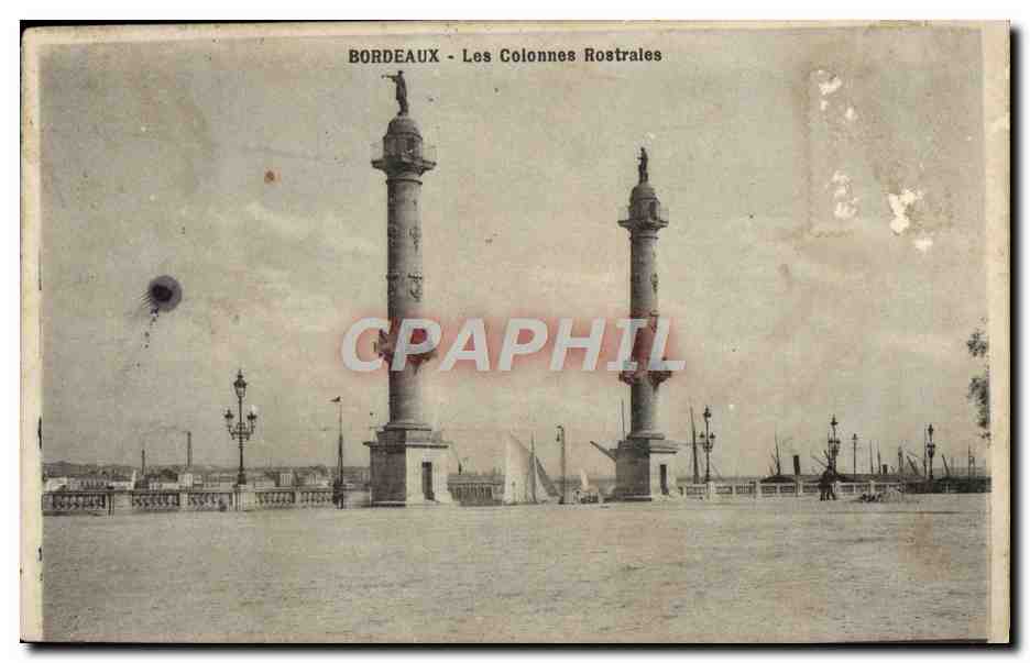 CPA Bordeaux Les Colonnes Rostrales