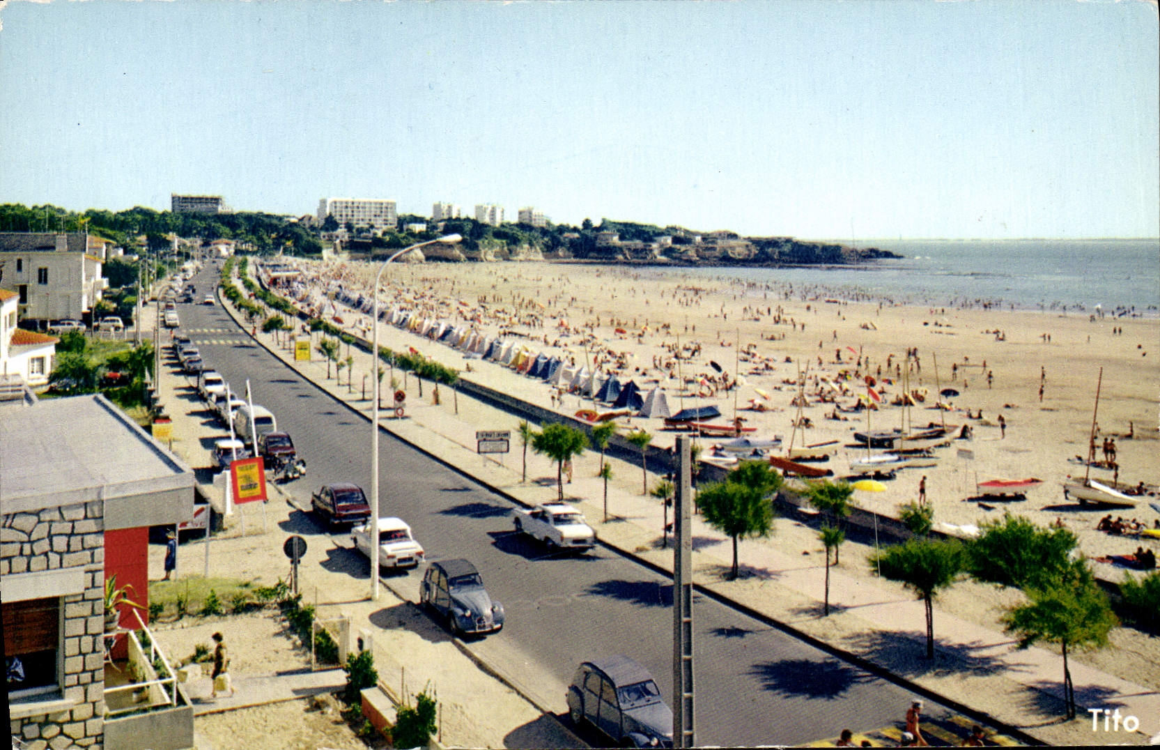 CPM Corniche De Royan A Saint Georges De Didonne La Plage Et La Pointe De Vallieres