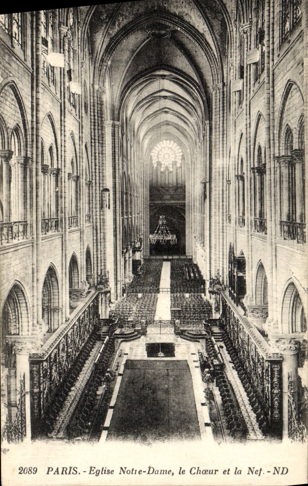 CPA Paris Eglise Notre Dame Le Choeur Et La Nef Orgue