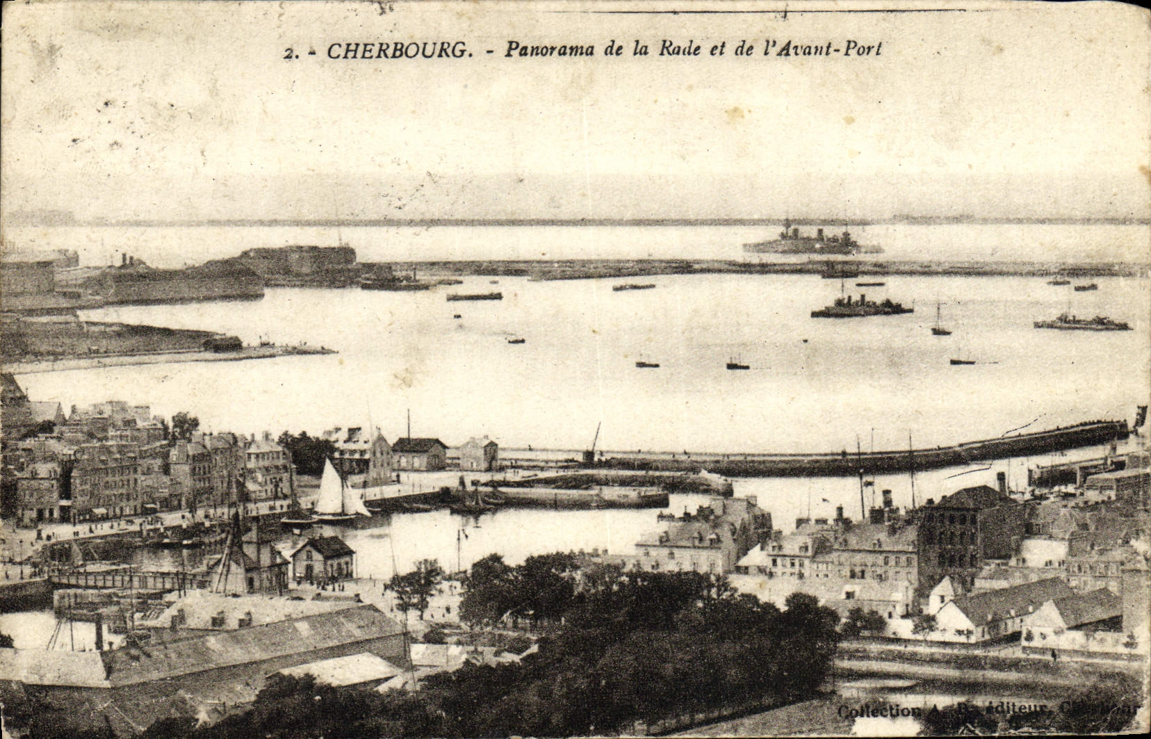 CPA Cherbourg Panorama de la Rade et de l'Avant Port