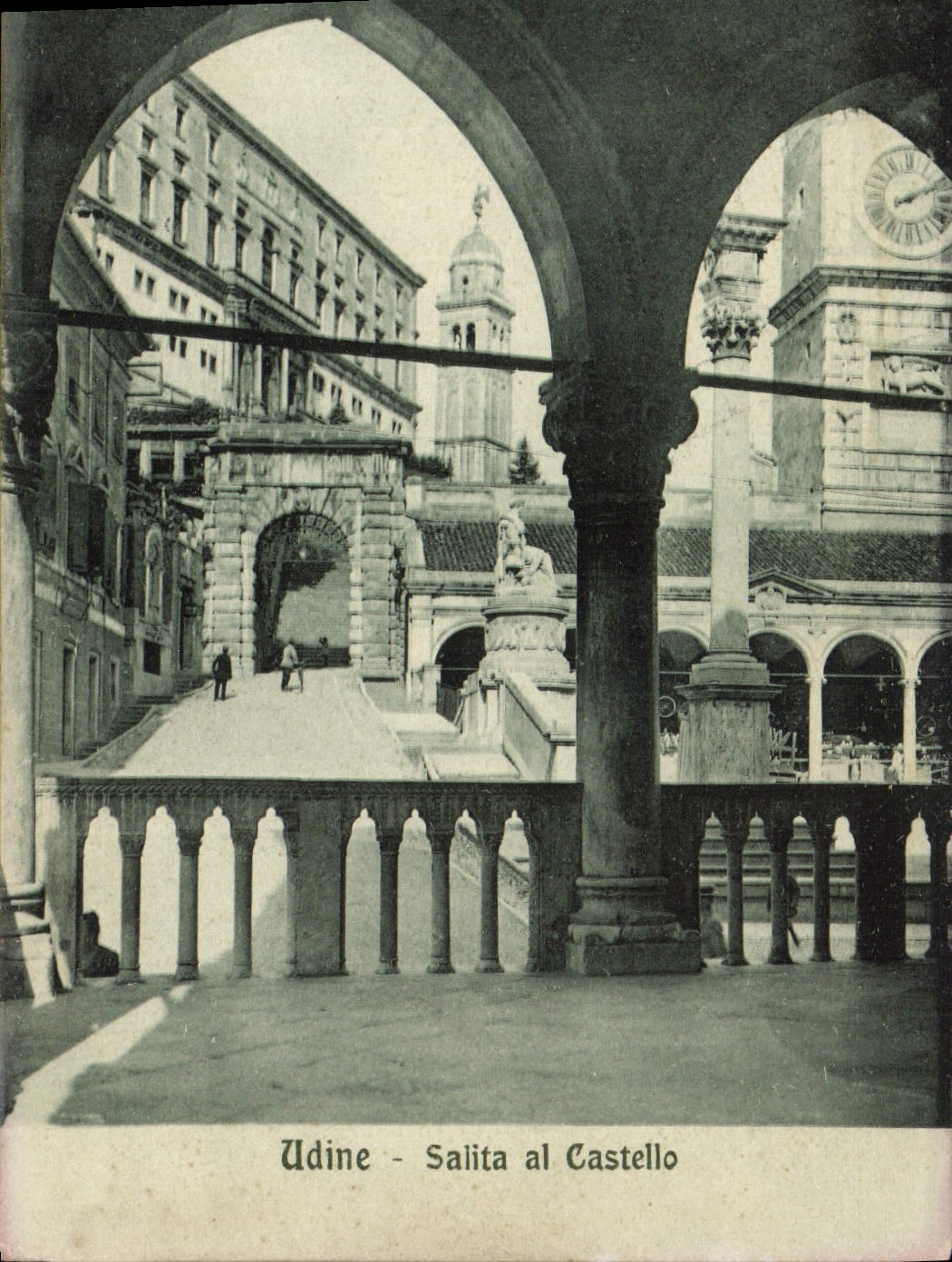 CPA Udine Salita al Castello