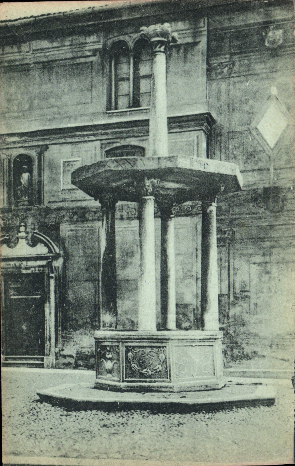CPA Udine Pozzo in Piazza Mercato Vecchio