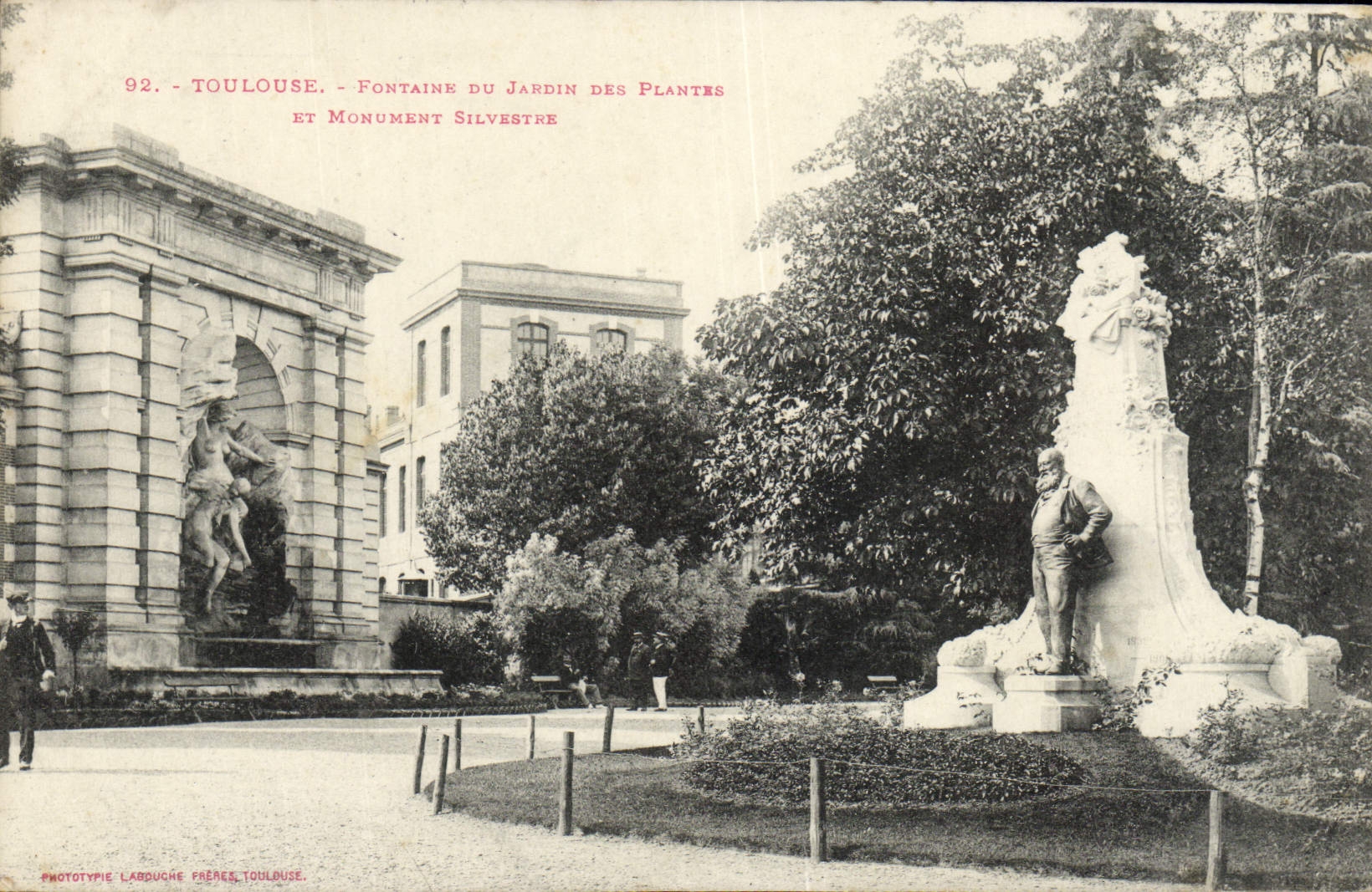 CPA Toulouse Fontaine Du Jardin Des Plantes et monument Silvestre