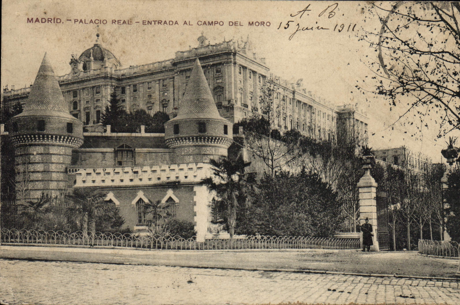 CPA Madrid Palacio Real Entrada Al Campo Del Moro