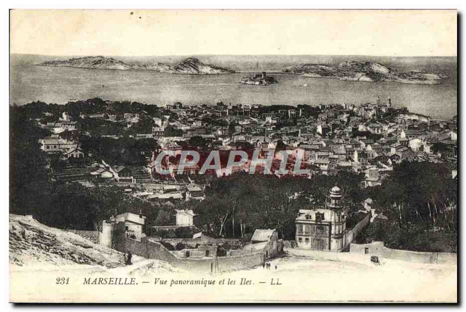 CPA Marseille Vue Panoramique Et Les Iles